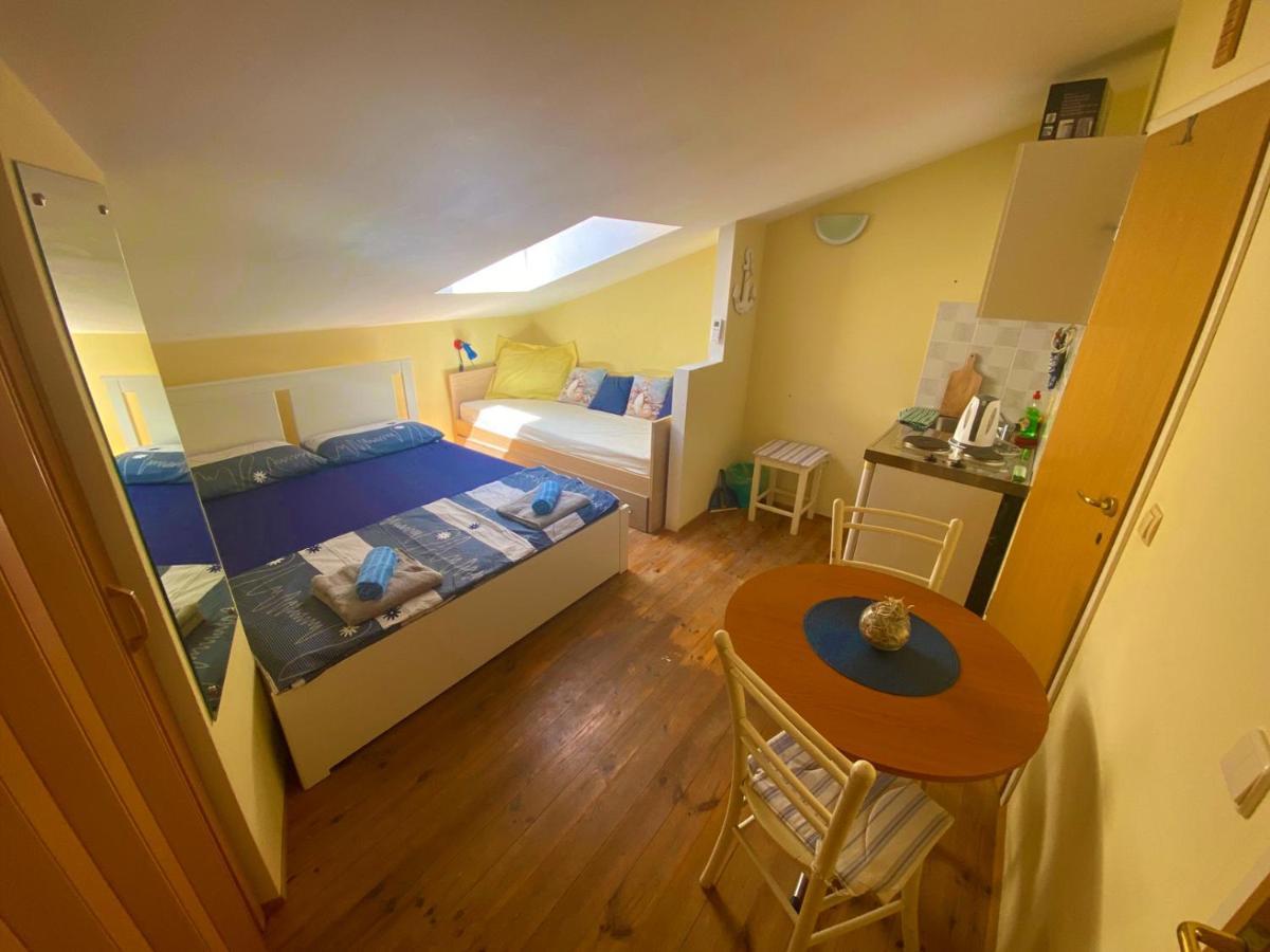 Sailor Apartments Đảo Pag Ngoại thất bức ảnh